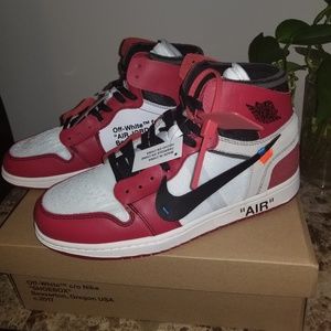 Jordan off white 1s